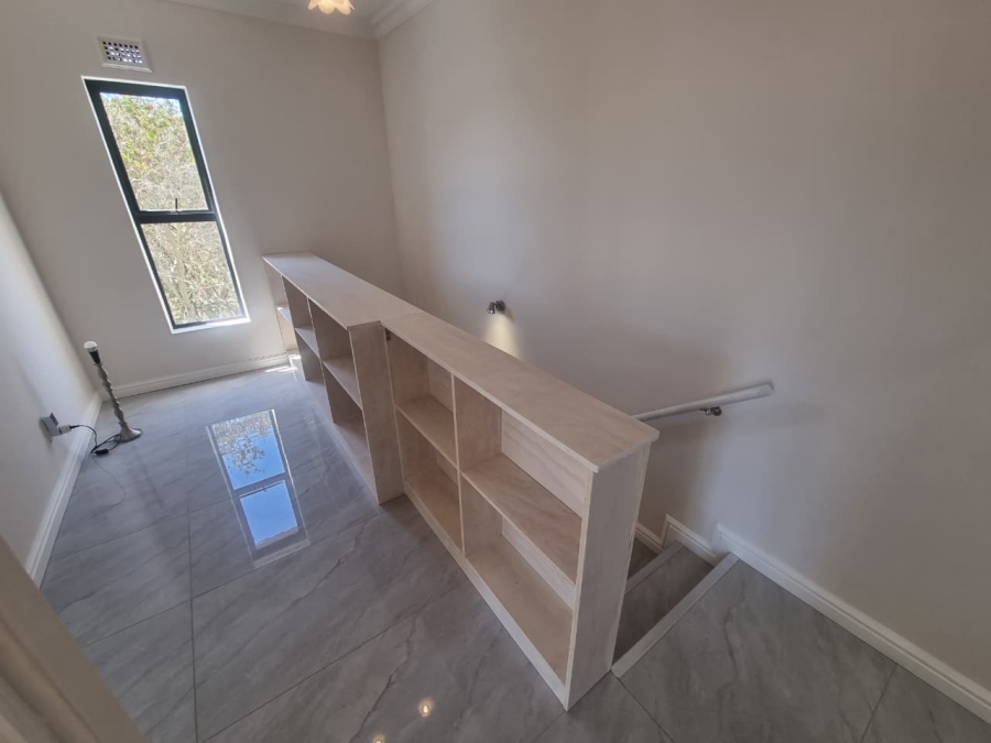 To Let 3 Bedroom Property for Rent in Rondebosch East Western Cape